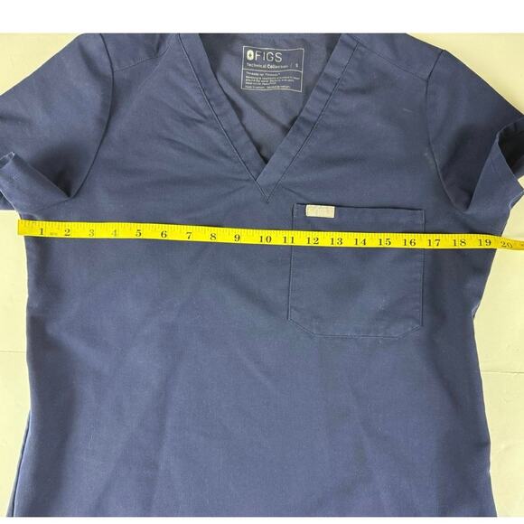 FIGS Technical Collection Scrub Top - Size S - Navy Blue - Picture 3 of 4